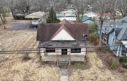 1105 7th St, Mena, AR 71953