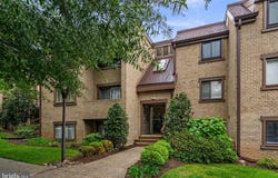 1631 PARKCREST Circle, RESTON, VA 20190