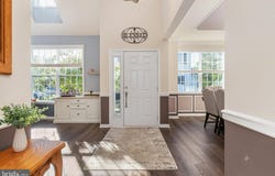 15438 PAINTERS COVE Way, HAYMARKET, VA 20169