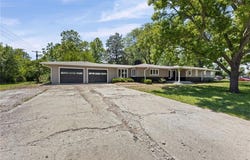 204 E 14th Street, Ottawa, KS 66067