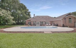 3038 Eagle Pointe Dr, Pace, FL 32571