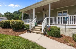 1006 Pin Oak Trail unit: 5, Hendersonville, NC 28739