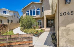 2045 Goshawk Street, San Diego, CA 92123