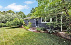 30 Guildford Road, Centerville, MA 02632