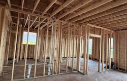 202 Meadowlark Ln, Geronimo, OK 73543