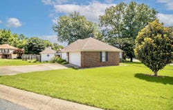 1007 Spring Creek Cove, Benton, AR 72015