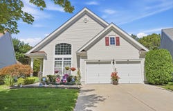14 Jackson Dr, Egg Harbor Township, NJ 18940-1875
