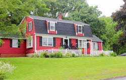 10 Main Street, East Kingston, NH 03827