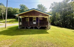 384 Round Ridge Road, Pineville, KY 40977