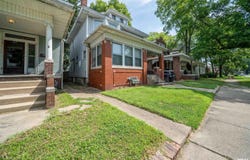 1611 W BARKER Avenue, Peoria, IL 61606