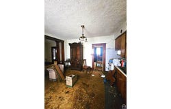 322 SW Clay ST, Topeka, KS 66606