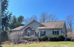 585 Rickel Drive, Hendersonville, NC 28739