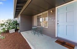 2242 W Hayes ST, Woodburn, OR 97071