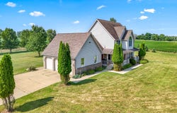 6207 Mauck Road, Hillsdale, MI 49242