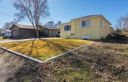 393 S 41st Ave, West Richland, WA 99353