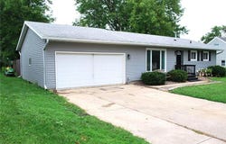601 Hillcrest Drive, Spring Valley, MN 55975