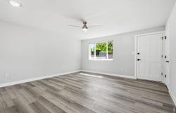 1035 6th St, Berthoud, CO 80513