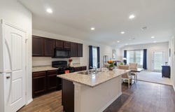 109 Falco LN, San Marcos, TX 78666