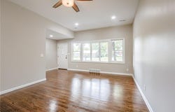 4800 W 76 Street, Prairie Village, KS 66208