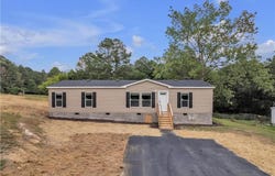 82 Spruce Lane SE, Cartersville, GA 30121