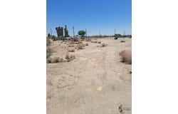 603 E 6th, Niland, CA 92257
