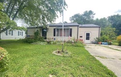 122 Lake Street, Chesterfield, IN 46017