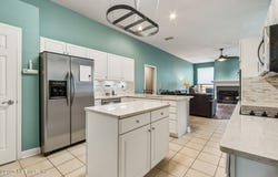 725 DEWBERRY Drive, St. Johns, FL 32259