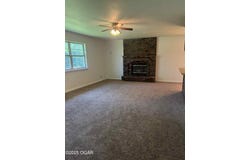 1617 Massachusetts Avenue, Joplin, MO 64804