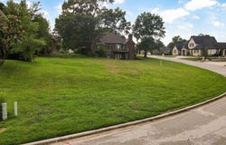 8302 Rolling Hills Drive, Nixa, MO 65714