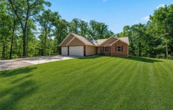 25580 Chaparral, Warrenton, MO 63383