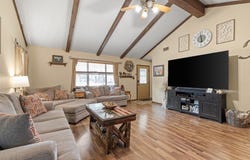 393 Marschall Creek Rd, Fredericksburg, TX 78624
