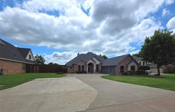 104 Olives Branch, Shady Shores, TX 76208