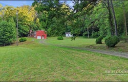 11526 US Highway 421, Purlear, NC 28665