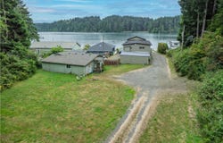 4283 Yaquina Bay Road, Newport, OR 97365