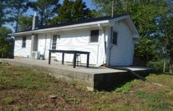 2471 Free State Rd, Gainesboro, TN 38562
