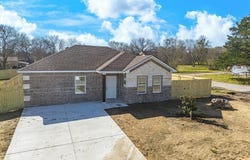 801 E Tyler Street, Ennis, TX 75119