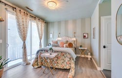 10706 S TOPVIEW Rd, South Jordan, UT 84009