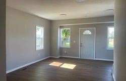 252  E. Lincoln Street, Nappanee, IN 46550
