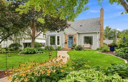 3410 Zenith Avenue N, Robbinsdale, MN 55422