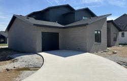 1798 E Cobblestone Drive, Ozark, MO 65721