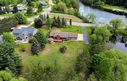 171 8TH Street, CLINTONVILLE, WI 54929-1403