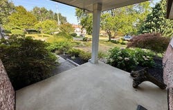 5785 Royal Drive, Willoughby, OH 44094