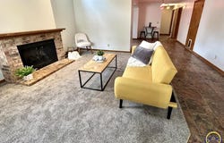 3553 SW Mission AVE, Topeka, KS 66614