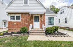 8212 Parmenter Drive, Parma, OH 44129
