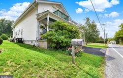 2633 W MAIN Street, SPRING GLEN, PA 17978
