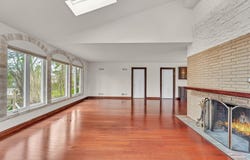 8408 N Lake Dr, Fox Point, WI 53217