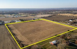 2945 E 24th Road E, Marseilles, IL 61341