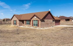 111 Ladonna Court, Decatur, TX 76234