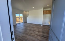 1677 SE Barberry AVE, Dallas, OR 97338