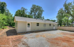 1601 Ridgewood, Neosho, MO 64850